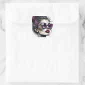 Hübsche Frau in Sonnenbrille und Red Lipstick Quadratischer Aufkleber (Tasche)
