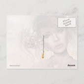 Hübsche Frau mit Piercings Postkarte (Rückseite)