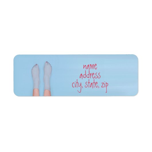 hübsche Füße in der coolen Wassermarke einweichen (Vorne)