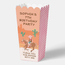 Hübsche Geburtstagsparty von Cowgirl und Pferd