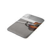 Hübsche Gitarre Badematte (Schrägansicht)