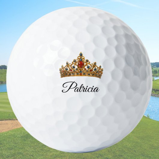 Hübsche goldene Krone und benutzerdefinierter Name Golfball