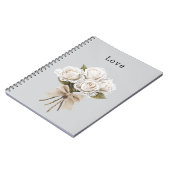 Hübsche graue Kunstspitze weiße Rosen floral Notizblock (Linke Seite)
