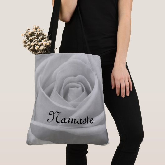 Hübsche graue Rose Namensgebung Tasche (Von Nahem)