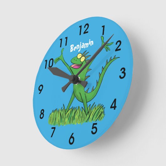 Hübsche grüne Lächeleise Runde Wanduhr (Winkel)