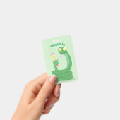 Hübsche grüne Schlange mit Maraca-Cartoon Ausweis (Handheld)