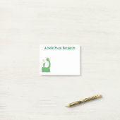 Hübsche grüne Schlange mit Maraca-Cartoon Post-it Klebezettel (Auf Schreibtisch)