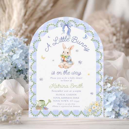 Hübsche Häschen Gingham Baby Shower Einladung
