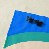 Hübsche, hellblaufüßige Boobies tanzen Cartoon Strandtuch (Beispiel)