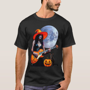 Hübsche Hexe Rockerin spielt E-Gitarre mit C T-Shirt