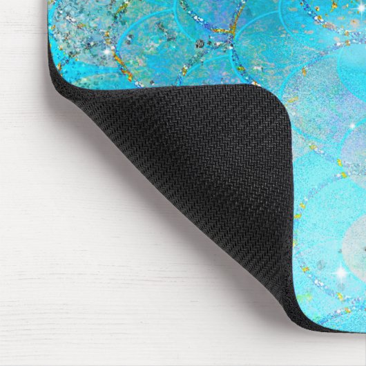 Hübsche Iridescent Blue Shimmer Mermaid Scales Mousepad (Ecke)