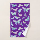 Hübsche, irritierende Schmetterlinge auf Lila Badhandtuch Set (Handtuch)