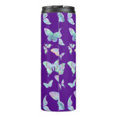 Hübsche, irritierende Schmetterlinge auf Lila Thermosbecher (Rückseite)
