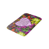 HÜBSCHE ISAIAH 41:10 BLUMENDESIGN BADEMATTE (Schrägansicht)