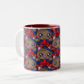 Hübsche Katze in Geschenkboxen mit Bowtie Zweifarbige Tasse (Vorderseite Links)