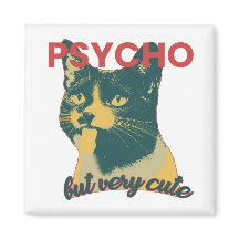 Hübsche Katze mit Zunge draußen