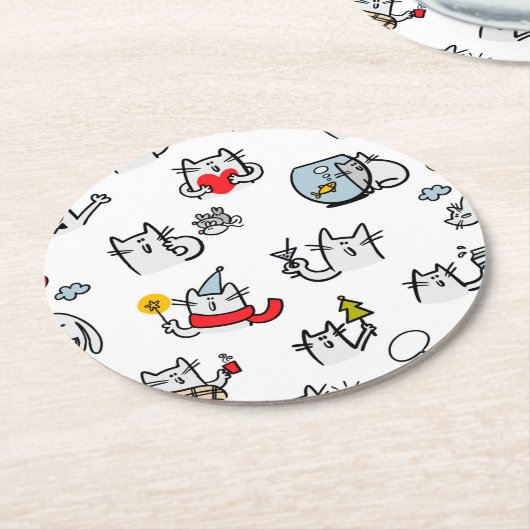 Hübsche Katzen, Milch und Magie. Runder Pappuntersetzer (Angewinkelt)