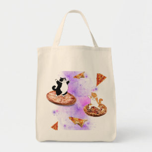 Hübsche Katzen reiten auf Platz Tragetasche