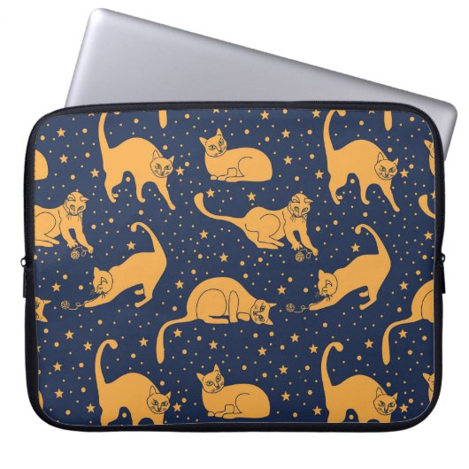 Hübsche Katzen, Sterne, Weltraummuster. Laptopschutzhülle (Vorderseite)