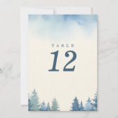 Hübsche Kiefernbäume blaue Tischnummer (Vorderseite)