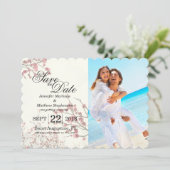 Hübsche Kirschblossom Bäume auf elegantem Weiß Save The Date (Stehend Vorderseite)