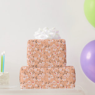 hübsche kleine weiße Blume mit rotem Hintergrund Geschenkpapier