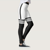 Hübsche Leggings mit Imitaten schwarz über Kniesoc (Rechts)