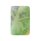 Hübsche Libelle und Blume Kunst in Grüntönen Badematte (Vorderseite Vertikal)