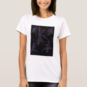 Hübsche Lila blaue Libellen auf Schwarz T-Shirt