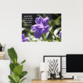 Hübsche lila Blüte mit Bibelverse über den Glauben Poster (Heimbüro)