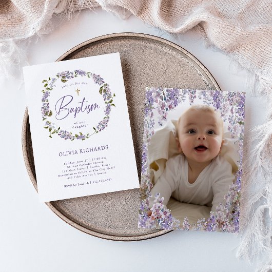 Hübsche Lila Lilac-Kranke und Foto | Taufe Einladung