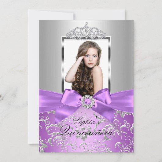 Hübsche Lila Silver Bow & Tiara Quinceanera Einladung (Vorderseite)
