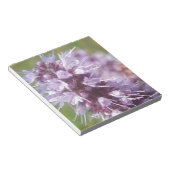 Hübsche lila Wildblüten Notizblock (angewinkelt)