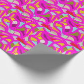 Hübsche Muster in Rosa und Regenbogenfarben Geschenkpapier (Ecke)