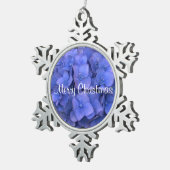 Hübsche Nah-up Blue Hydrangea Floral auf Snowflake Schneeflocken Zinn-Ornament (Rechts)
