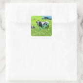 Hübsche Niedliche Kühe auf Hühnern Quadratischer Aufkleber (Tasche)