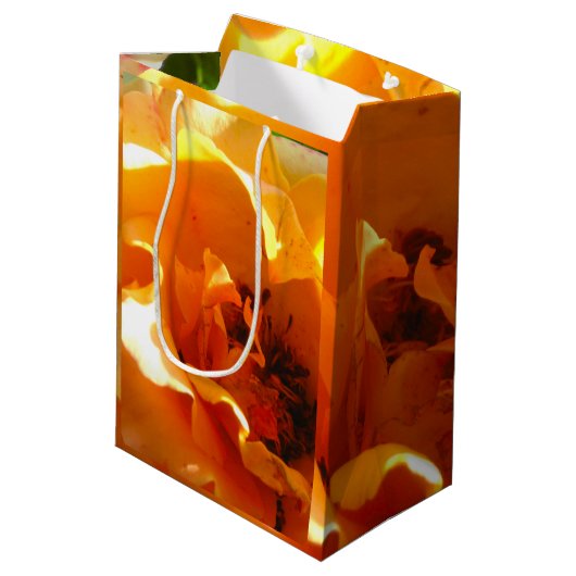 Hübsche Orangen-Rose Mittlere Geschenktüte (Rückseite Schrägansicht)