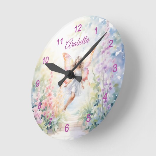 Hübsche Pastel Butterfly Faia im Blumengarten Runde Wanduhr (Winkel)