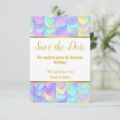 HÜBSCHE PASTEL RAINBOW SCALES REAKTION RSVP CARD KARTE (Stehend Vorderseite)