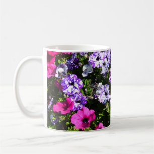 Hübsche Petunia-Blume Kaffeetasse