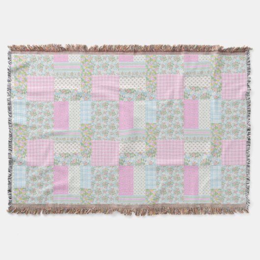 Hübsche Pink Blue Dog Roses Faux Patchwork Decke (Vorderseite)