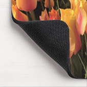 Hübsche Pink-gelbe Tulpen Mousepad (Ecke)