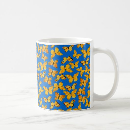 Hübsche Ringer-Tasse, Goldene Schmetterlinge auf S Tasse (Rechts)