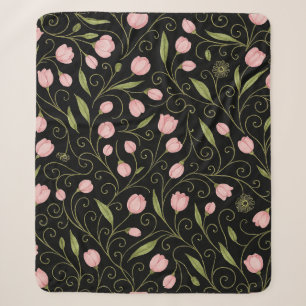 Hübsche, rosa Blume auf Schwarz mit sich wiederhol Sherpadecke