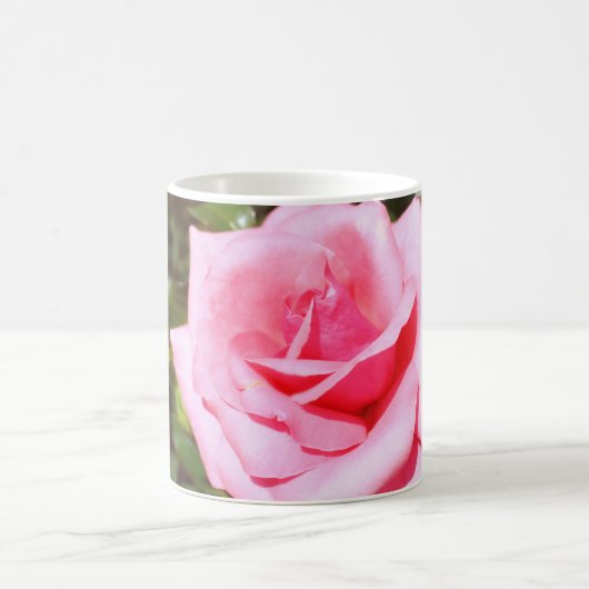 hübsche Rosa-Blume mit süßen Herzen Kaffeetasse (Mittel)