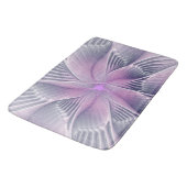 Hübsche rosa Blume Moderne Abstrakte Fraktal Kunst Badematte (Schrägansicht)