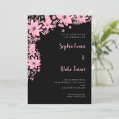 Hübsche rosa Blume Romantische Schwarze Hochzeit Einladung (Stehend Vorderseite)