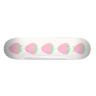 Hübsche rosa Erdbeere Skateboard
