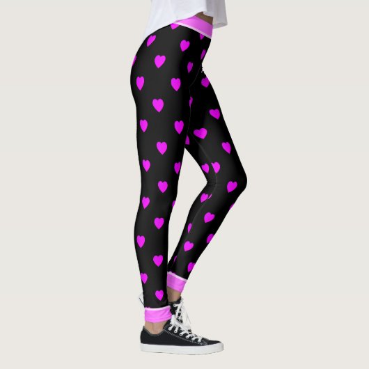 Hübsche rosa Herzen auf BLACK Leggings (Rechts)