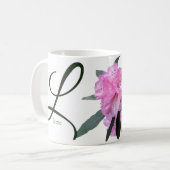 Hübsche Rosa L-Monogramm-Bezeichnung Lizzie Kaffeetasse (Vorderseite Links)